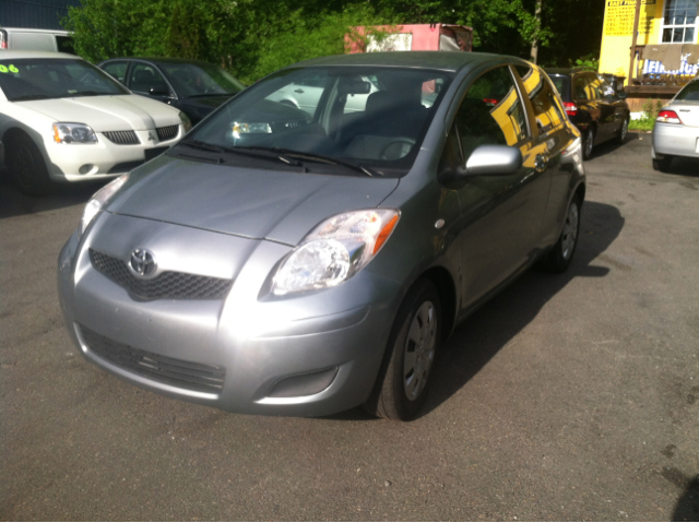 Toyota Yaris 2010 photo 11