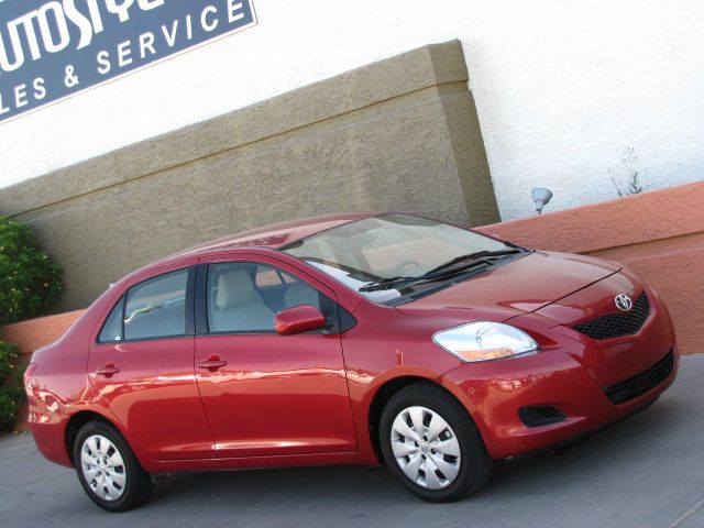Toyota Yaris 2010 photo 9