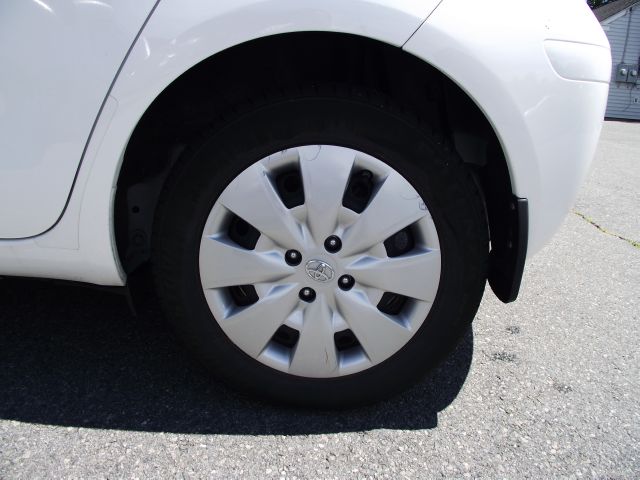 Toyota Yaris 2011 photo 3