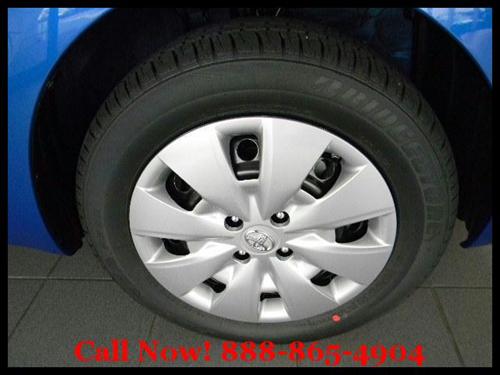 Toyota Yaris 2011 photo 3