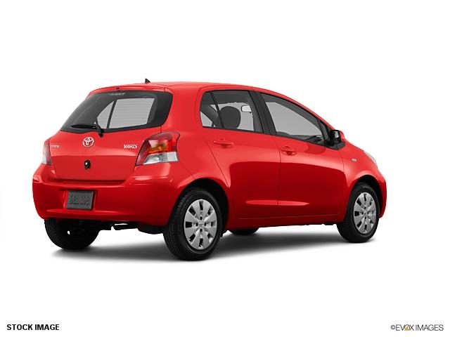 Toyota Yaris 2011 photo 1