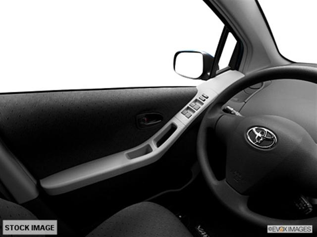 Toyota Yaris 2011 photo 4