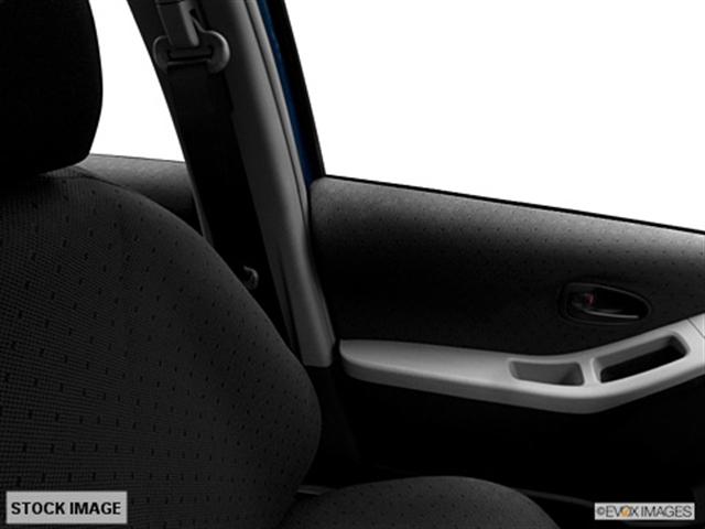 Toyota Yaris 2011 photo 5