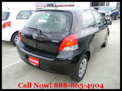 Toyota Yaris 2011 photo 3