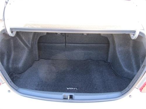 Toyota Yaris 2011 photo 5