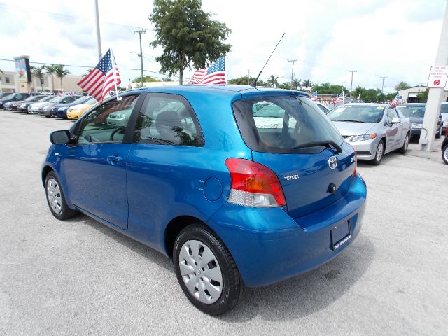 Toyota Yaris 2dr Spyder GS 2.4L Sportronic Hatchback