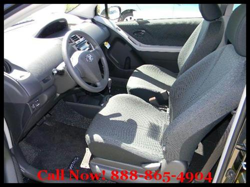 Toyota Yaris 2011 photo 2