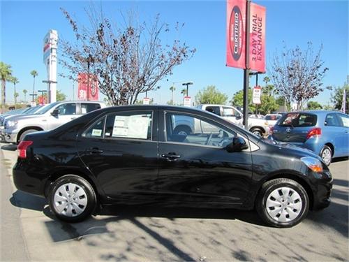 Toyota Yaris Convertible V6 AUTO Other