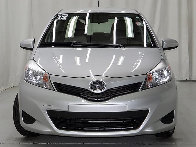 Toyota Yaris 2012 photo 4