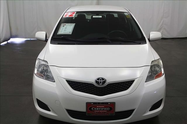 Toyota Yaris 2012 photo 3