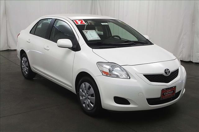 Toyota Yaris 2012 photo 4