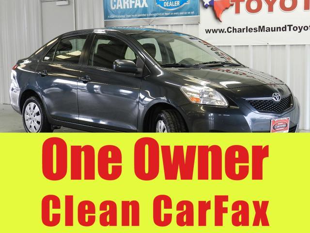 Toyota Yaris 2012 photo 1