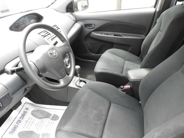 Toyota Yaris 4DR 4WD Sport AT Sedan