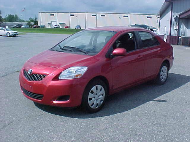 Toyota Yaris 2012 photo 4