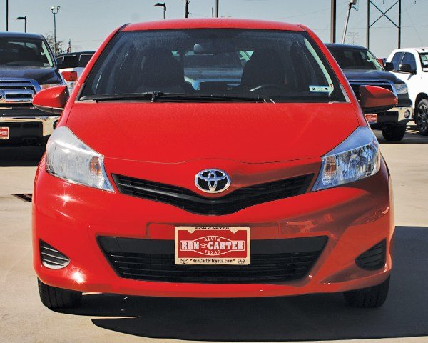 Toyota Yaris 2012 photo 3
