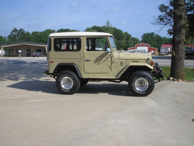 Toyota Land Cruiser 1976 photo 1