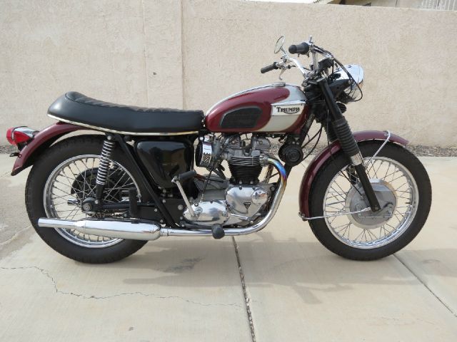 Triumph Bonneville 650 1970 photo 1