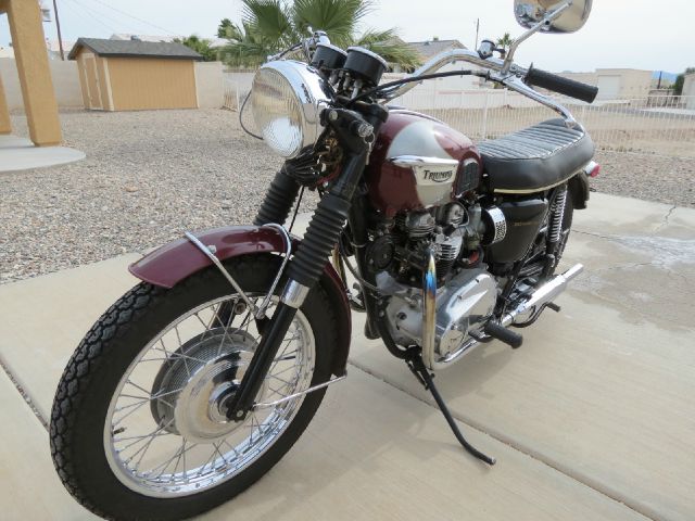 Triumph Bonneville 650 1970 photo 3
