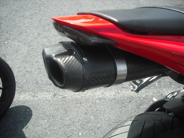 Triumph Daytona 675 2009 photo 3