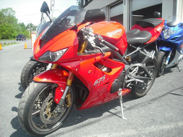Triumph Daytona 675 2009 photo 4