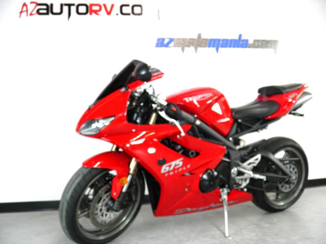 Triumph Daytona 675 2009 photo 2