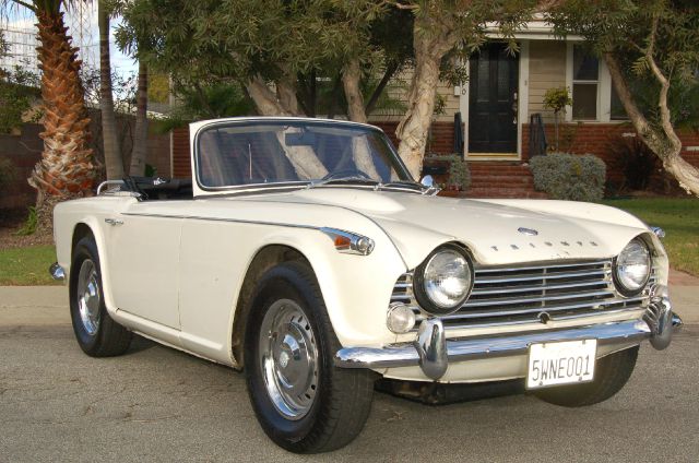 Triumph TR4 1967 photo 2