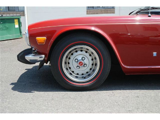 Triumph TR6 1974 photo 2