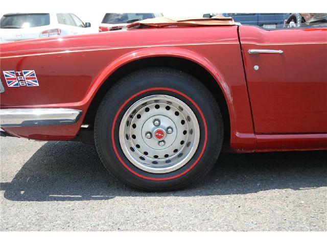 Triumph TR6 1974 photo 5