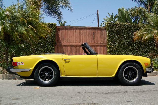 Triumph TR6 1975 photo 1