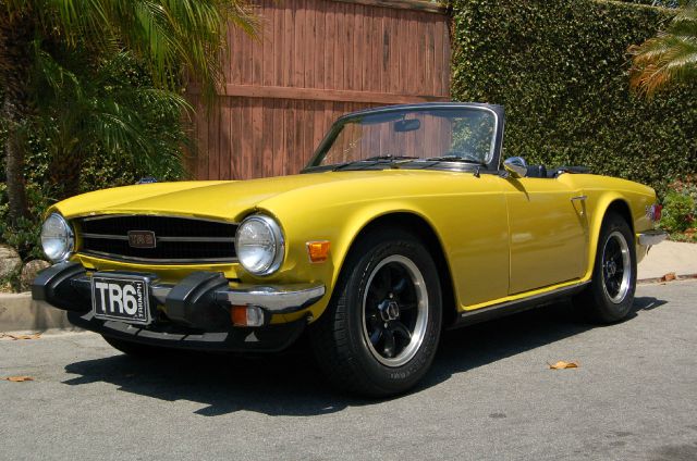 Triumph TR6 1975 photo 2
