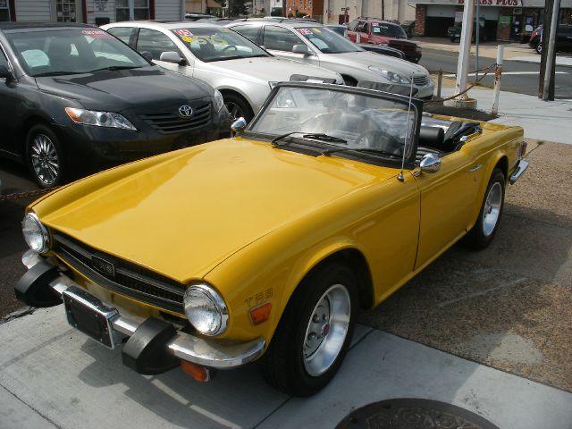 Triumph TR6 1976 photo 2