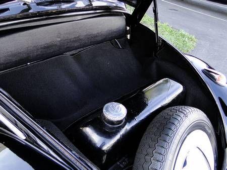 Volkswagen Beetle 1960 photo 1