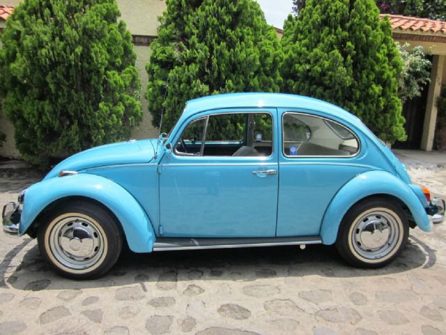 Volkswagen Beetle Unknown Sedan