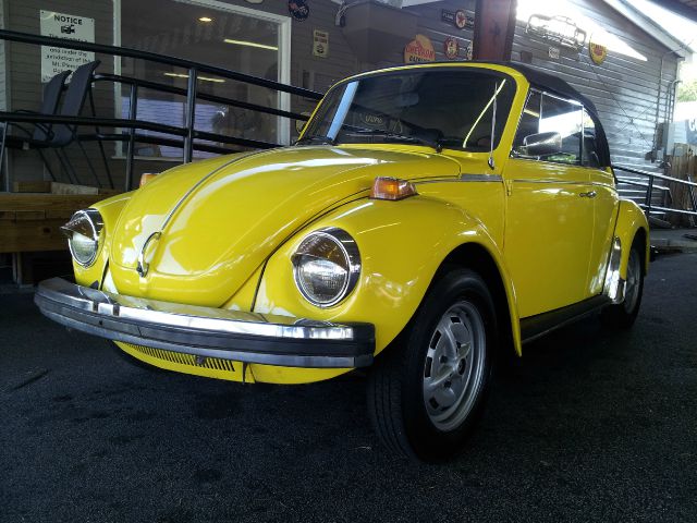 Volkswagen Beetle 1975 photo 1