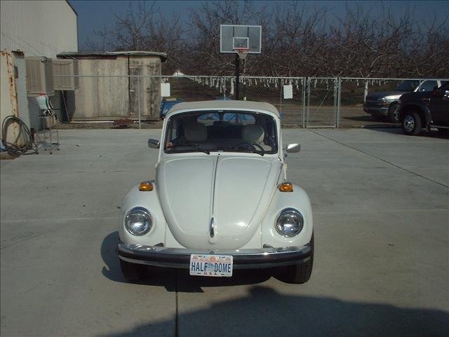 Volkswagen Beetle 2002 Nissan Convertible