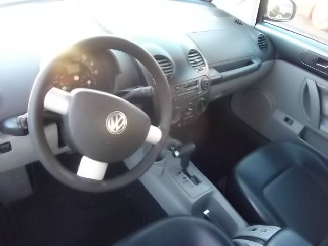 Volkswagen Beetle 2001 photo 2