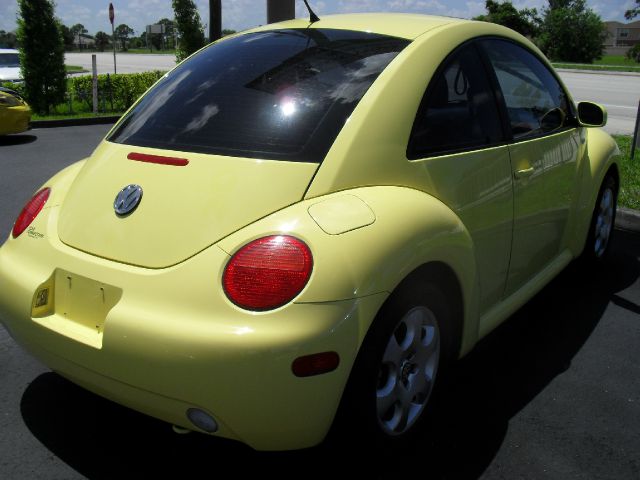 Volkswagen Beetle 2002 photo 1