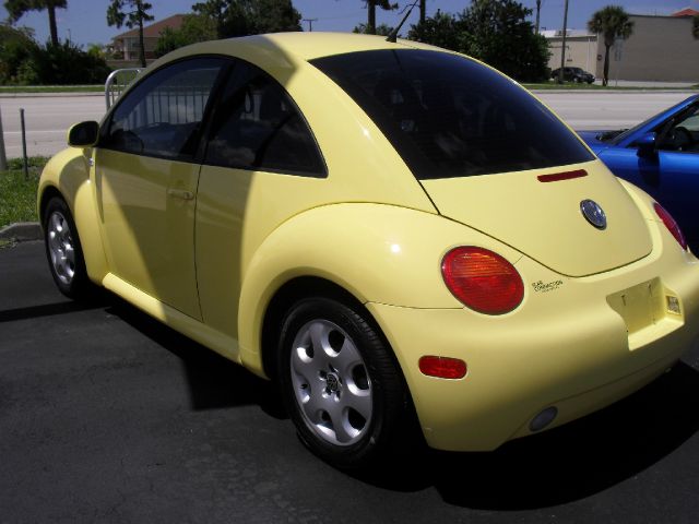 Volkswagen Beetle 2002 photo 2