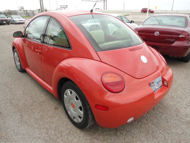 Volkswagen Beetle 2004 photo 1