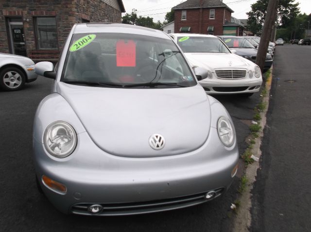 Volkswagen Beetle 2004 photo 1