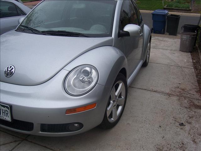 Volkswagen Beetle 2006 photo 2