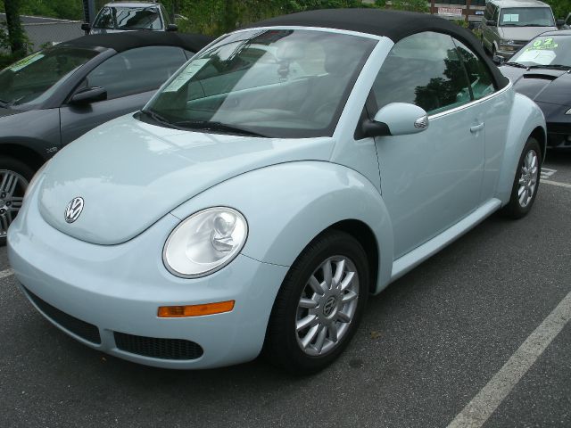 Volkswagen Beetle W/ Navigation Convertible