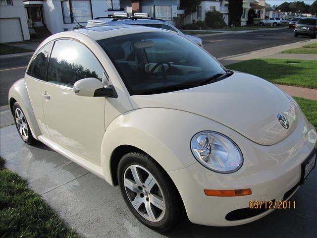 Volkswagen Beetle 2006 photo 2