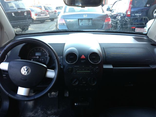 Volkswagen Beetle 2008 photo 1