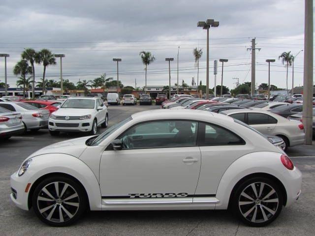 Volkswagen Beetle 2012 photo 2