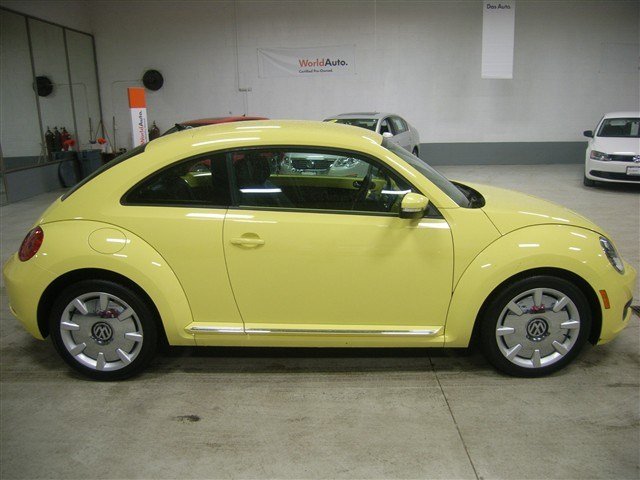 Volkswagen Beetle 2012 photo 3