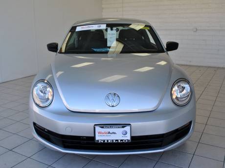 Volkswagen Beetle 2012 photo 3