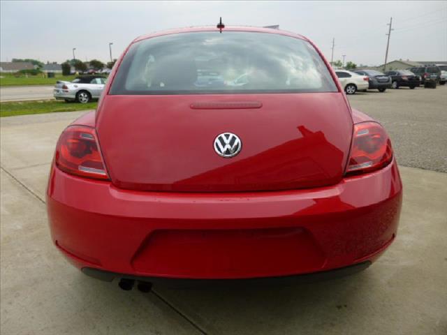 Volkswagen Beetle 2012 photo 4