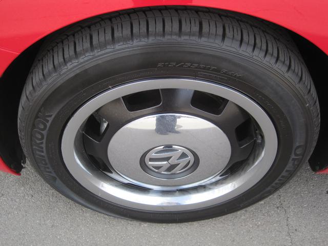 Volkswagen Beetle 2012 photo 3