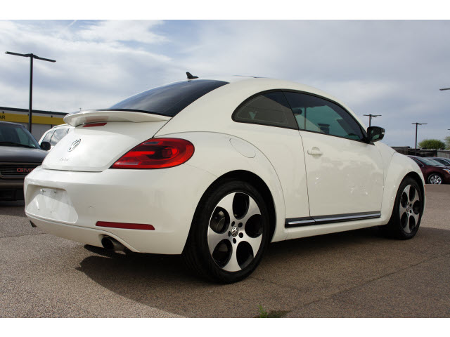 Volkswagen Beetle 2012 photo 3
